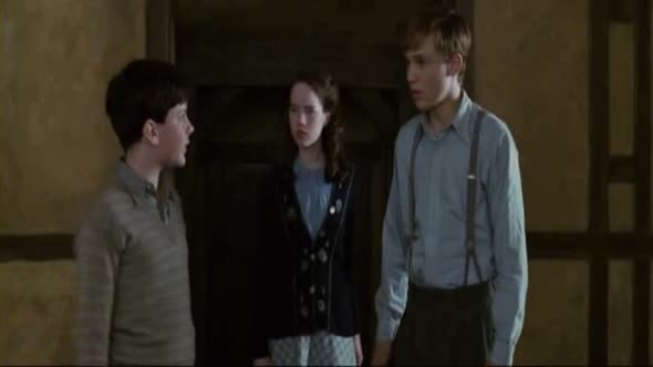 Náhled Narnia Lev, šatník a čarodejnica, CZ dabing (2005).avi (2)