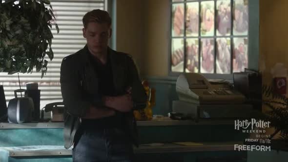 Náhled Shadowhunters S01E08 CZ titulky by Adamek.avi (7)