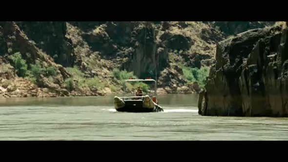 Náhled Útěk do divočiny CZ dabing - Dobrodružný Drama, USA, 2007.avi (5)
