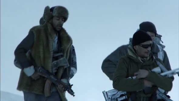 Náhled Sniper.Ghost.Shooter.2016.DVDRip.XviD.AC3-EVO.avi (5)