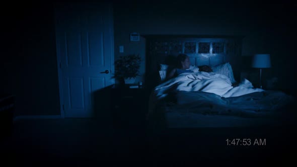 Náhled Pár nenormálních aktivit-CZ Dabing Haunted House 2013 BDRip-Lepší kvalita!.avi (6)