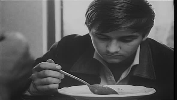 Náhled Cerny Petr (1963) Ceskoslovensko Komedie Drama.avi (2)