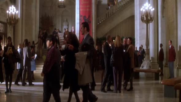 Náhled Afera.Thomase.Crowna.1999.DVDRip.XviD.CZ.avi (10)