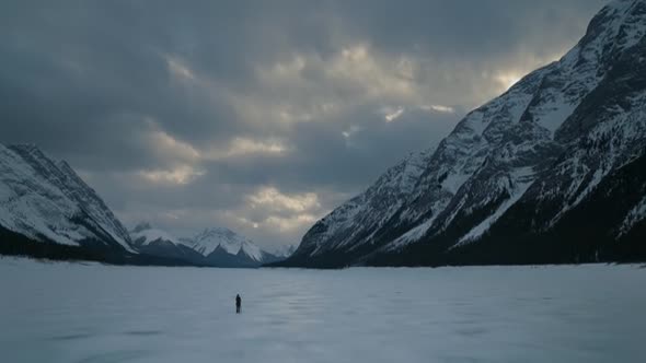 Náhled ZMRTVÝCHVSTÁNÍ / THE REVENANT 2015 CZ DABING BLURAY.mkv (9)