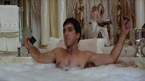 Náhled Zjizvená tvář (Scarface) Nejlepší film CZ HD kvalita!!.avi (8)