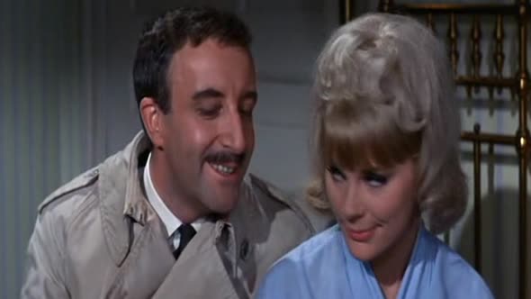 Náhled Komisař Clouseau na stopě (Komisař Clouseau na stopě aneb Výstřel v temnotě) (1964) (CZ) (Komedie, Mysteriózní, Krimi).avi (2)