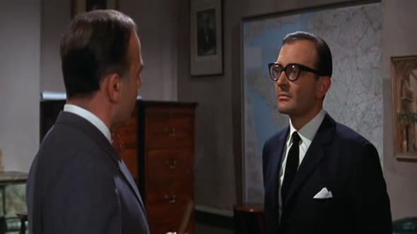 Náhled Komisař Clouseau na stopě (Komisař Clouseau na stopě aneb Výstřel v temnotě) (1964) (CZ) (Komedie, Mysteriózní, Krimi).avi (3)