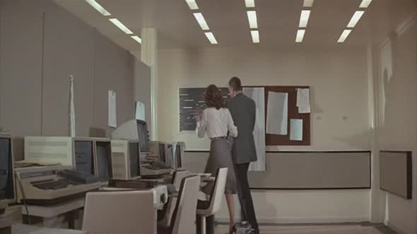 Náhled James Bond 14 - Nikdy už neříkej nikdy (1983).avi (3)