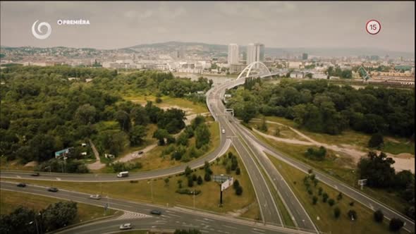 Náhled Za-sklom-(2016)-3. diel-krimi-seriál-Slovensko-TVRip-Nicole.avi (10)