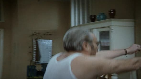 Náhled Zralé víno - 1981 DVDrip CZfilm.avi (3)
