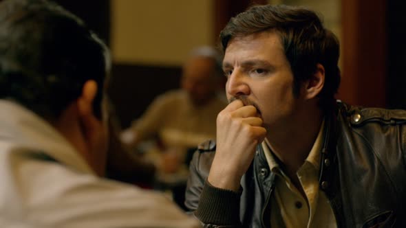 Náhled Narcos.S02E07.720p.WEBRip.x264-SKGTV.mkv (2)