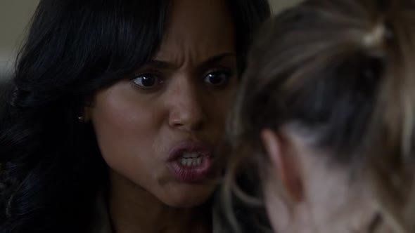 Náhled Skandal---Scandal-(-serial-2012-)-CZ-S01E04---Nepritel-statu.avi (2)