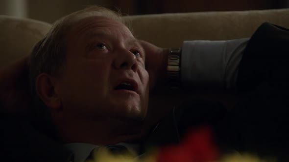 Náhled Skandal---Scandal-(-serial-2012-)-CZ-S01E04---Nepritel-statu.avi (6)