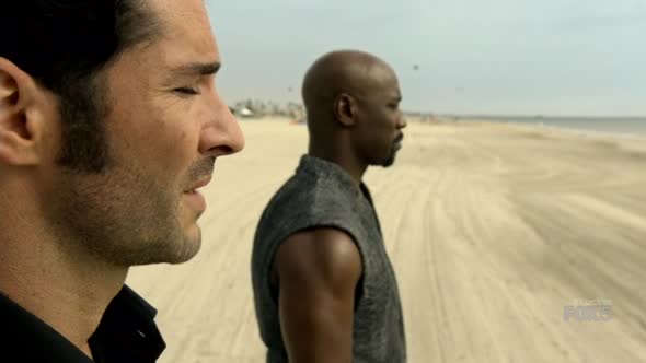 Náhled Lucifer.S01E07.HDTV.x264-Nicole.mp4 (2)