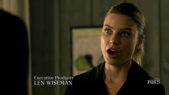 Náhled Lucifer.S01E07.HDTV.x264-Nicole.mp4 (3)