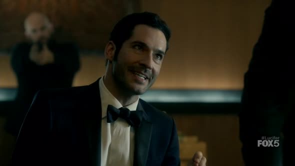 Náhled Lucifer.S01E07.HDTV.x264-Nicole.mp4 (6)