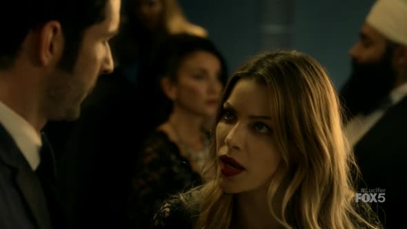 Náhled Lucifer.S01E07.HDTV.x264-Nicole.mp4 (7)