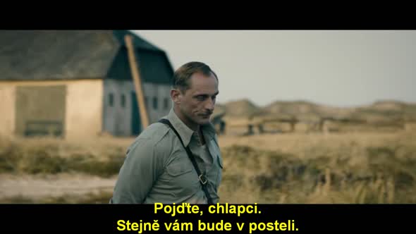Náhled Under sandet. (Land of Mine).2015.CZ titulky.BRRip.720p.avi (6)