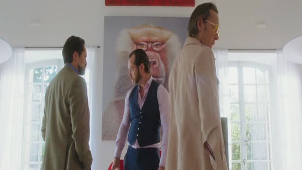 Náhled Dom.Hemingway.2013.DVDRip.XviD.CZ – H.avi (3)