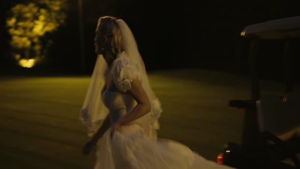 Náhled Melancholia-1080p-x264-AC3-Cz-dab-2011.mkv (2)