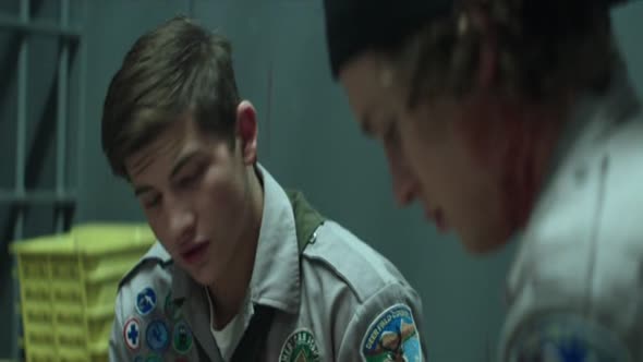 Náhled Skautův průvodce zombie apokalypsou.avi (6)