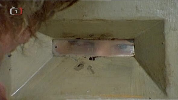 Náhled Přítelkyně z domu smutku -1.Dil - Dum smutku.cz.dab.1992, 4x70 min.drama.avi (9)