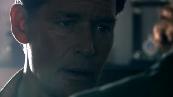 Náhled Dexter.S01E03.CZ..avi (4)