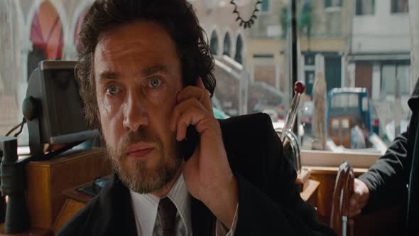 Náhled Cizinec-2010-Angelina-Jolie-720p.mkv (5)