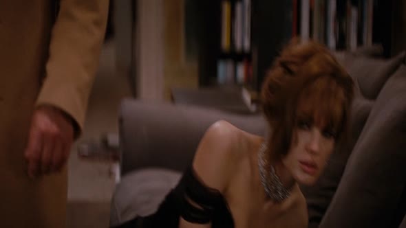 Náhled Cizinec-2010-Angelina-Jolie-720p.mkv (10)