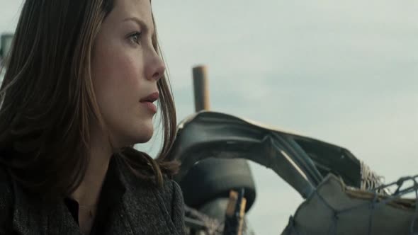Náhled Oko Dravce Eagle Eye 1080p x264 AC3 5.1 Cz dab 2008.mkv (4)