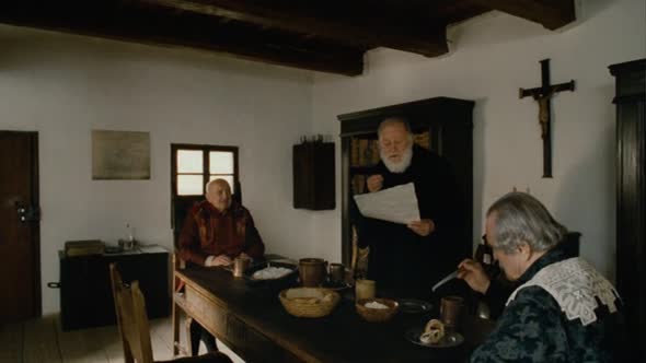 Náhled Kovar.z.Podlesi.2013.DVDrip.XviD.AC3.CZ-Starcross.avi (5)