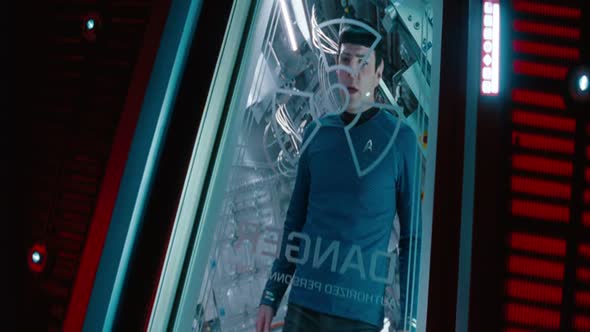Náhled Star Trek Do Temnoty(2013) Český dabing.avi (10)