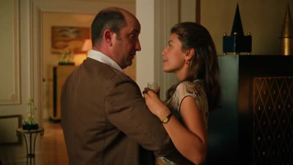 Náhled Do Říma s láskou (2012 Komedie Romantický).avi (9)