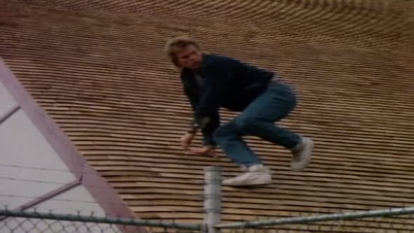 Náhled MacGyver.S03E03.DVDRip.XviD.CZ.avi (8)