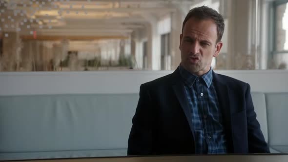 Náhled Jak prosté S04E09 - Elementary - WEBrip CZdabing.avi (4)