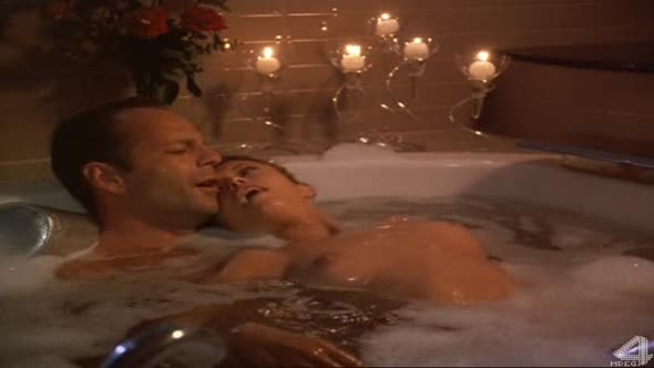 Náhled Bruce Willis Barva noci 1995.avi (9)