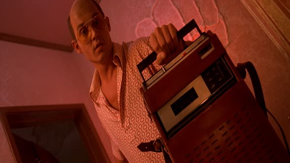 Náhled Strach a hnus v Las Vegas-Fear-And-Loathing-in-Las-Vegas.(1998)-1080p-CZ.mkv (5)