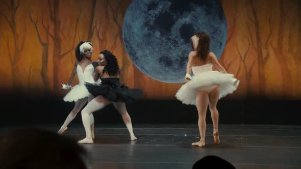 Náhled Scary Movie 5.avi (10)