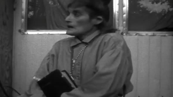 Náhled Záhada-Blair-Witch-(1999)-(CZ)-(Horor,-Mysteriózní).avi (1)