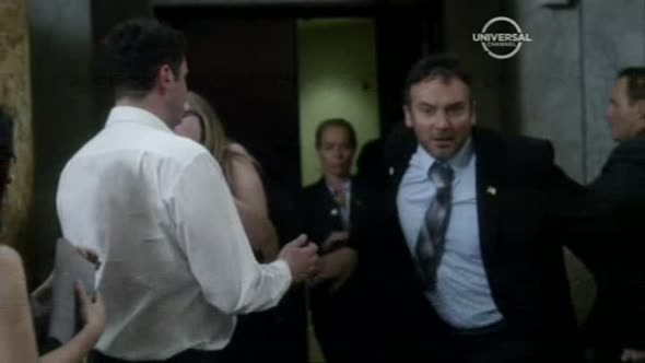Náhled Sharknado.3.Oh.Hell.No.2015.TVRip.XviD.CZ.dabing.avi (1)