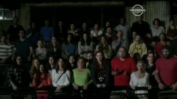 Náhled Sharknado.3.Oh.Hell.No.2015.TVRip.XviD.CZ.dabing.avi (7)