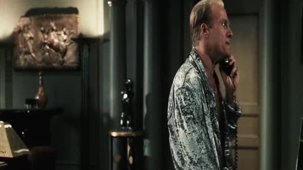 Náhled Payback.Straight.Up.2006.1999.DC.1080p.BluRay.x264.anoXmous.mp4 (4)