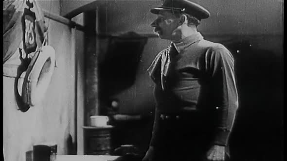 Náhled Hrdinný kapitán Korkorán (1934).avi (1)