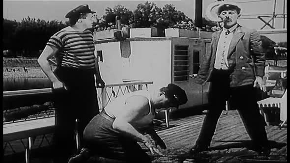 Náhled Hrdinný kapitán Korkorán (1934).avi (2)