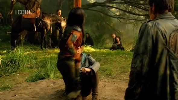 Náhled Letopisy rodu Shannara S01E03 - The Shannara Chronicles - TVrip CZdabing.avi (4)