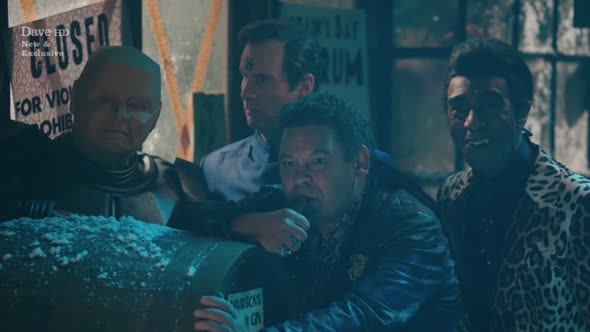 Náhled red.dwarf.s11e01.hdtv.x264-Nicole.mkv (5)