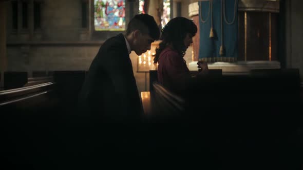 Náhled Gangy z Birminghamu S01E01 - Peaky Blinders - WEBrip CZdabing.avi (4)