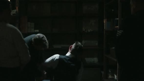 Náhled Gangy z Birminghamu S01E01 - Peaky Blinders - WEBrip CZdabing.avi (7)