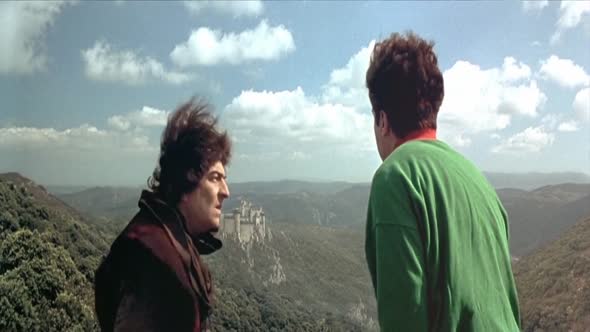 Náhled Navstevnici.2.V.chodbach.casu.1998.hdtvrip.720p.x264.CZ.FRA-k66.mkv (4)