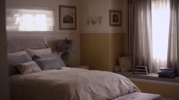 Náhled Prolhané-krásky-(Pretty-Little-Liars)-7x01-CZ-titulky.avi (4)